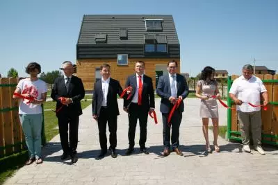 optimahouse_opening.jpg